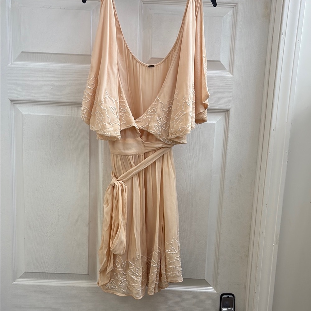 Elegant Cream Women's Mini Dress